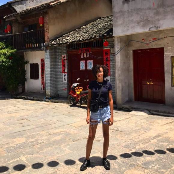 Meet your Posher, Jacqueline - Picture 1 of 1